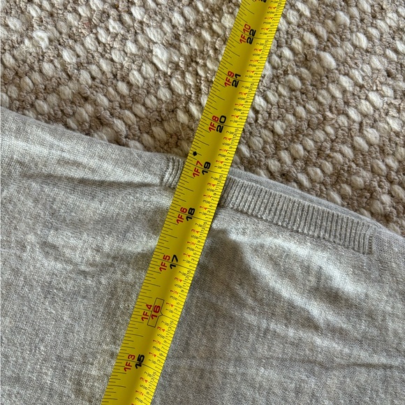 MaxMara fine wool sweater dress. - Picture 5 of 5